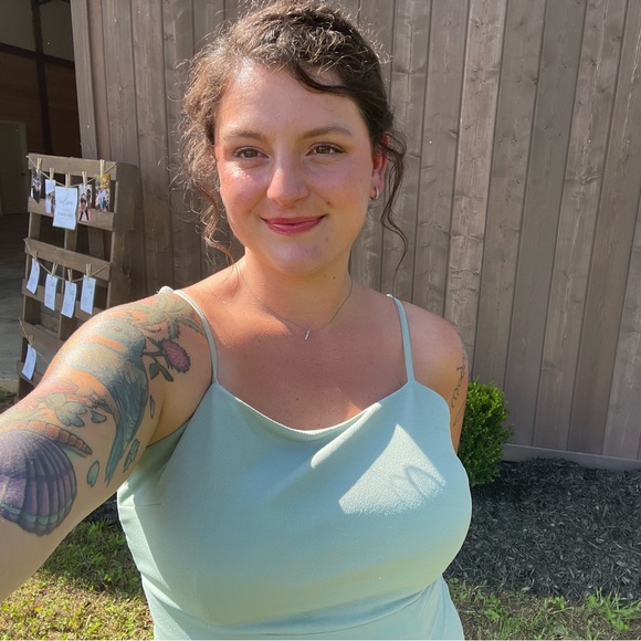 Meet your Posher, Sarah - Picture 1 of 5